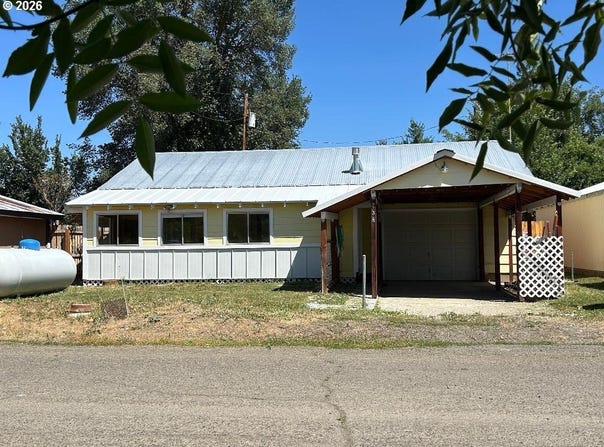 238 DAWSON St, Halfway, OR 97834