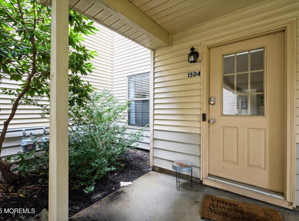 1504 Jasmine Court, Jackson, NJ 08527