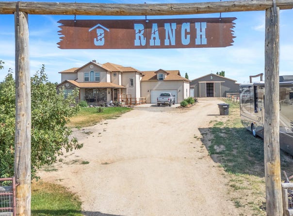 187 E Syringa Loop, Shoshone, ID 83352