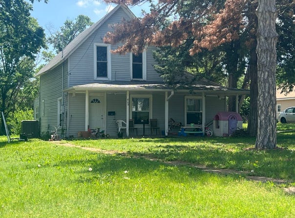 809 W Main St, Beloit, KS 67420