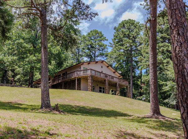 1717 N Fourche Avenue, Perryville, AR 72126