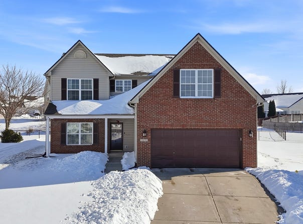 1071 Hazelwood Drive, Greenwood, IN 46143
