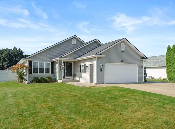 5984 Clovermeadows Avenue, Scotts, MI 49088