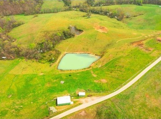 61151 Curry Rd, McArthur, OH 45651