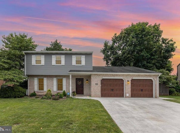 706 Robert Street, Mechanicsburg, PA 17055