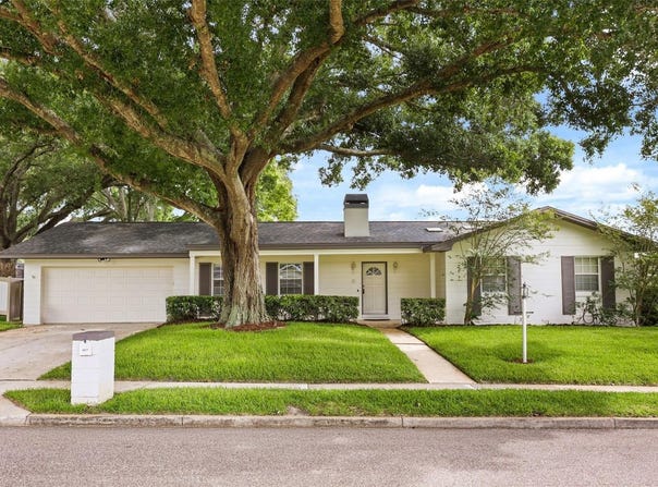 407 HERMITAGE DRIVE, ALTAMONTE SPRINGS, FL 32701