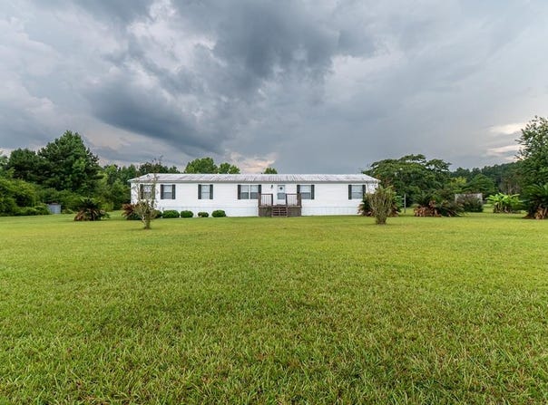 215 Twin Creeks Lane, Ashford, AL 36312