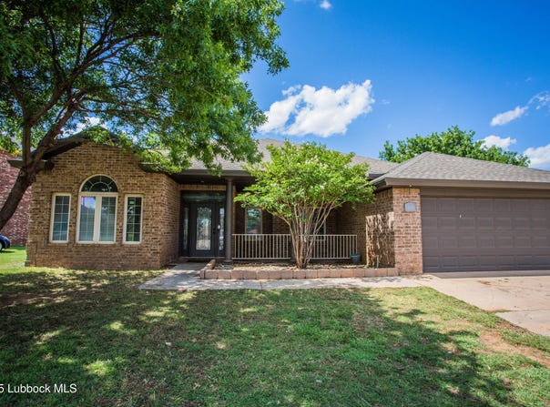 616 N 8th Street, Wolfforth, TX 79382