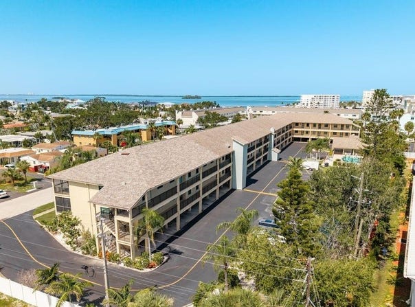 460 S PAULA DRIVE, DUNEDIN, FL 34698