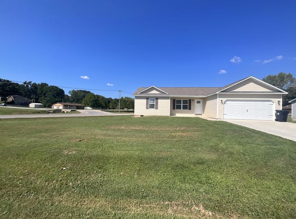 2503 Melissa Place, West Plains, MO 65775