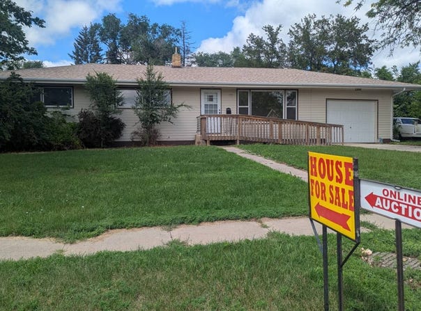 409 E. North Street, Platte, SD 57369
