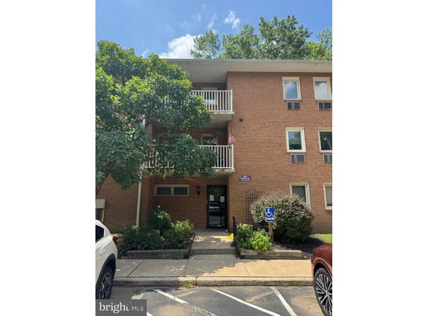 300 WINDING WAY, DOWNINGTOWN, PA 19335