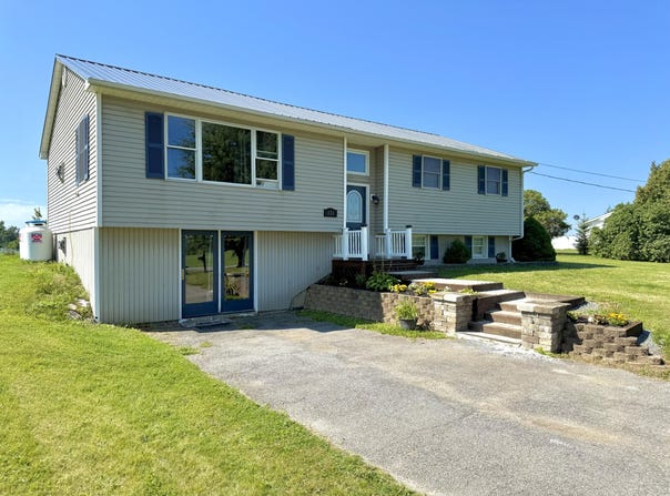 131 Choiniere Road, Rouses Point, NY 12979