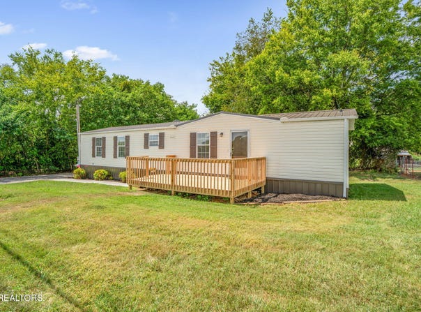 10217 Rutledge Pike, Corryton, TN 37721