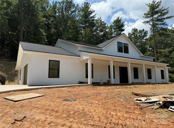 1721 Songbird Court SE, Lenoir, NC 28645