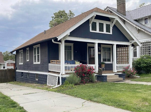 806 North 43rd Street, Omaha, NE 68131