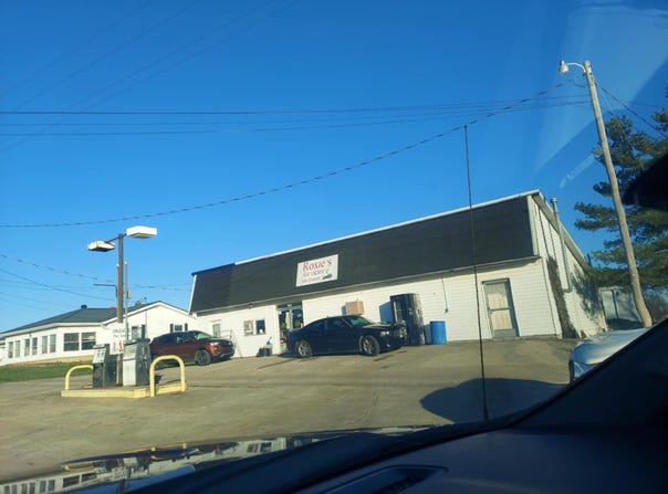 2580 Barnes Mountain Road, Irvine, KY 40336