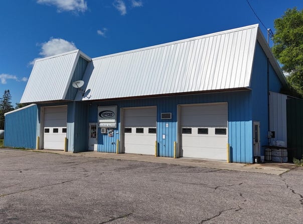 14388 9 Mile Road, Kaleva, MI 49645