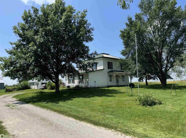12255 524th Street, Seymour, IA 52590