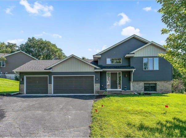 6110 Wildwood Way, Monticello, MN 55362