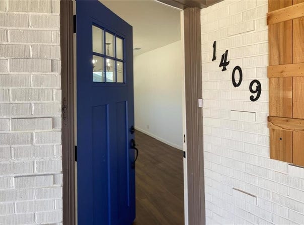 1409 Munn Drive, Ennis, TX 75119
