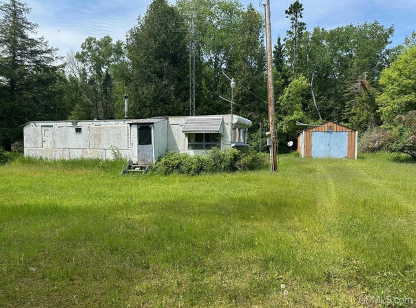 N8389 Old Mill 20.75, Cedar River, MI 49887