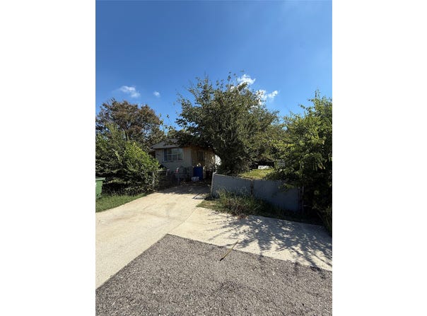 7443 Anderlan Road, The Colony, TX 75056