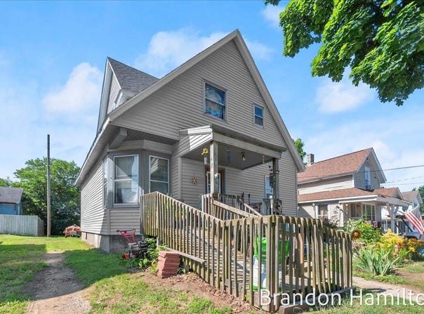 107 W Center Street, Belding, MI 48809