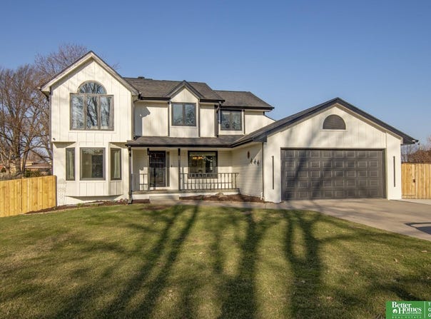 6222 S 43rd Street, Omaha, NE 68107