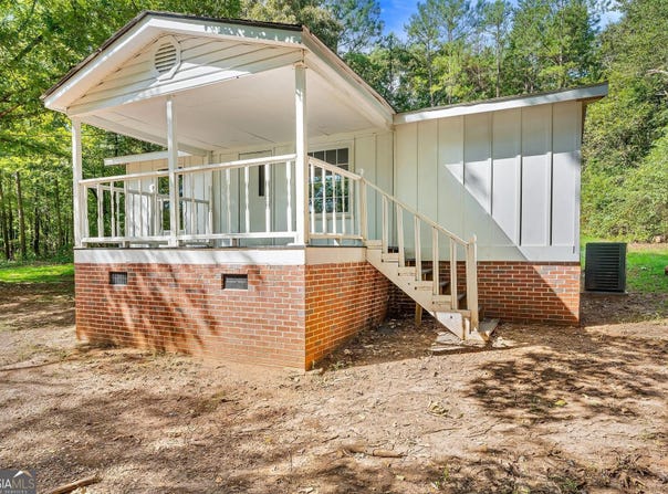 1528 Hodges Mill, Hartwell, GA 30643