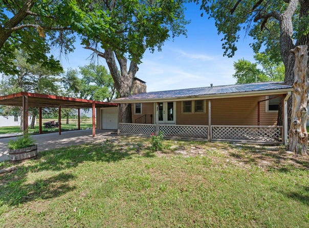 15337 NE 150th St, Cassoday, KS 66842