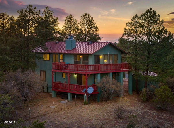 2901 Ridge Circle, Overgaard, AZ 85933