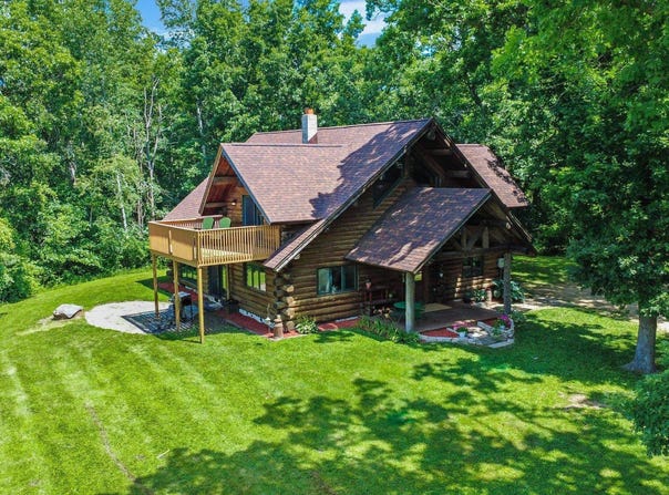 W5404 Drake Road, Rio, WI 53960