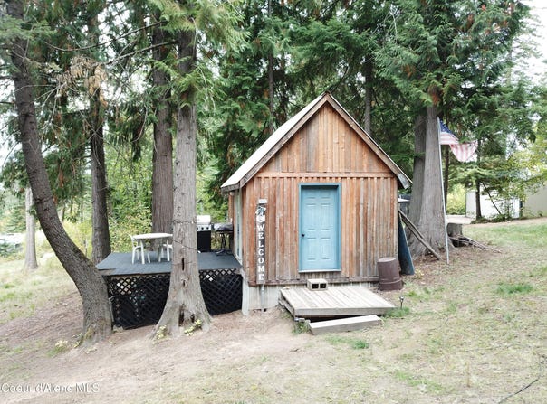 8893 E Waxwing Way, St. Maries, ID 83861