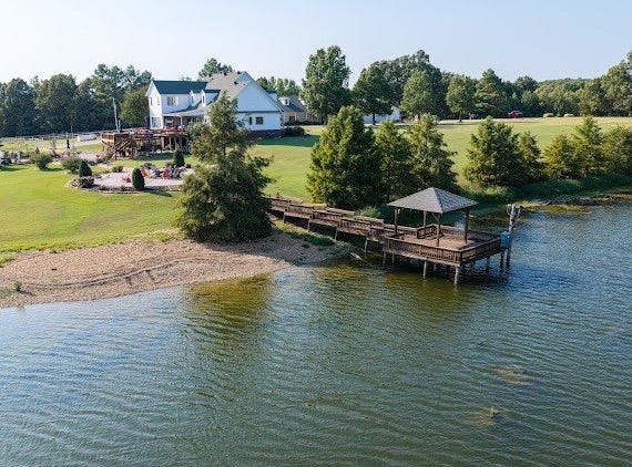 815 Clay 413 Road, Lafe, AR 72436
