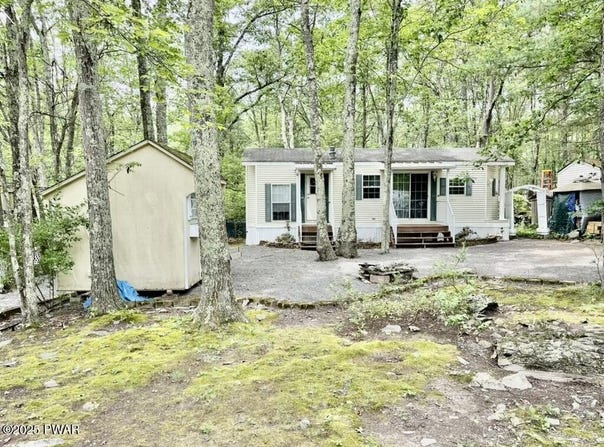 117 Owego Lane, Shohola, PA 18458