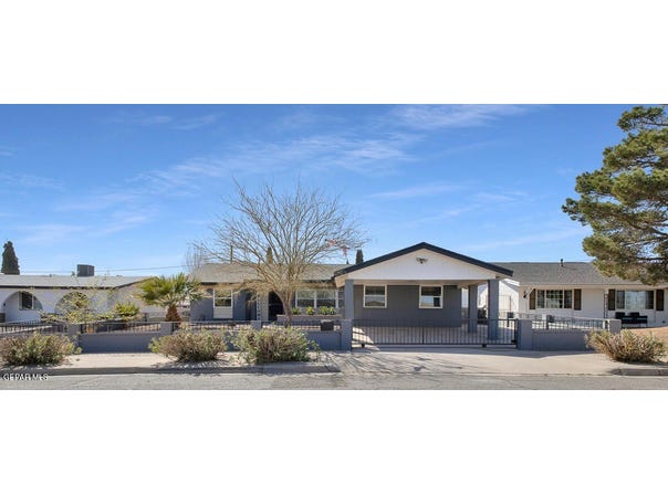 2801 Brady Place, El Paso, TX 79935
