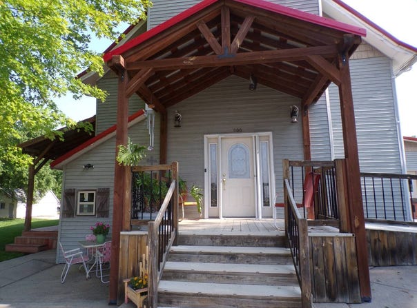 800 Kingston Ave, Wolbach, NE 68882