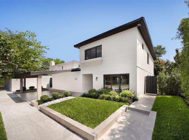 2805 SW 4th Ave, Miami, FL 33129