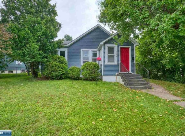 1126 Lincoln Ave, Eveleth, MN 55734-0000
