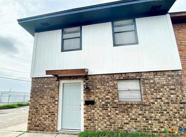 1905 N Ben Wilson Street, Victoria, TX 77901