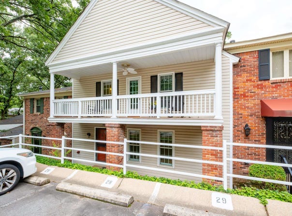 28 Kingsbridge Way, Little Rock, AR 72212