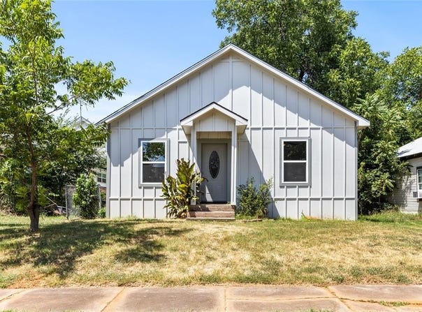 1127 W Morgan Street, Denison, TX 75020