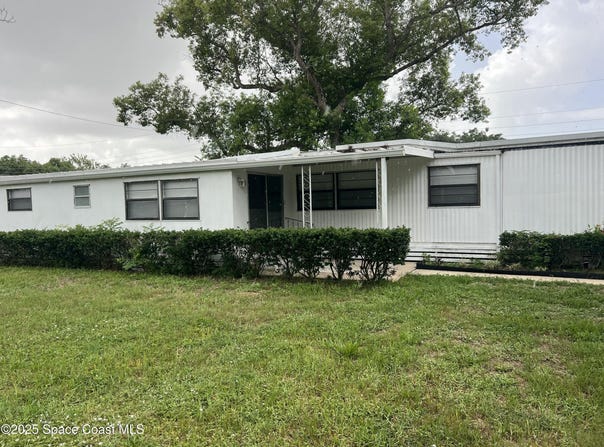 433 Seahorse Lane, Cocoa, FL 32927