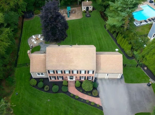 160 Grange Park, Bridgewater, MA 02324