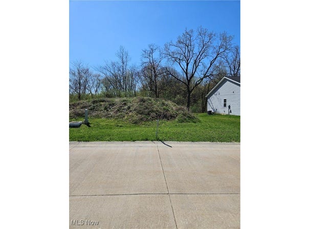 57 Hubbell Way, Bedford, OH 44146