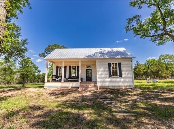 21937 Oak Road, New Ulm, TX 78950