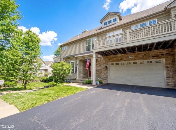 365 Lake Avenue, Wauconda, IL 60084