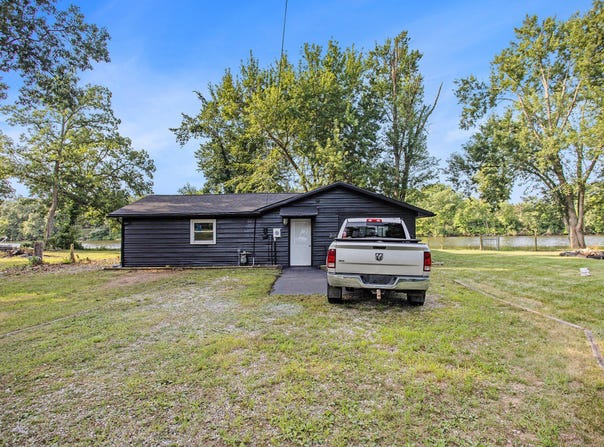 58730 Ash Road, Three Rivers, MI 49093