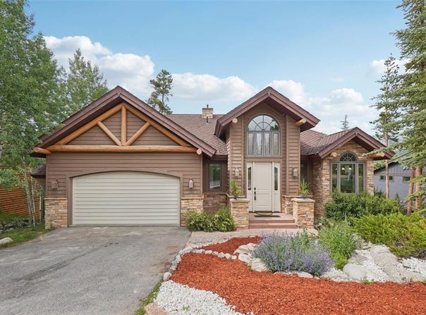 368 BLACK HAWK CIRCLE, Silverthorne, CO 80498